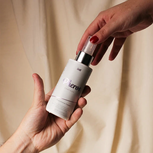 intt Pheros Fantasy Pheromone Spray 4 fl.oz