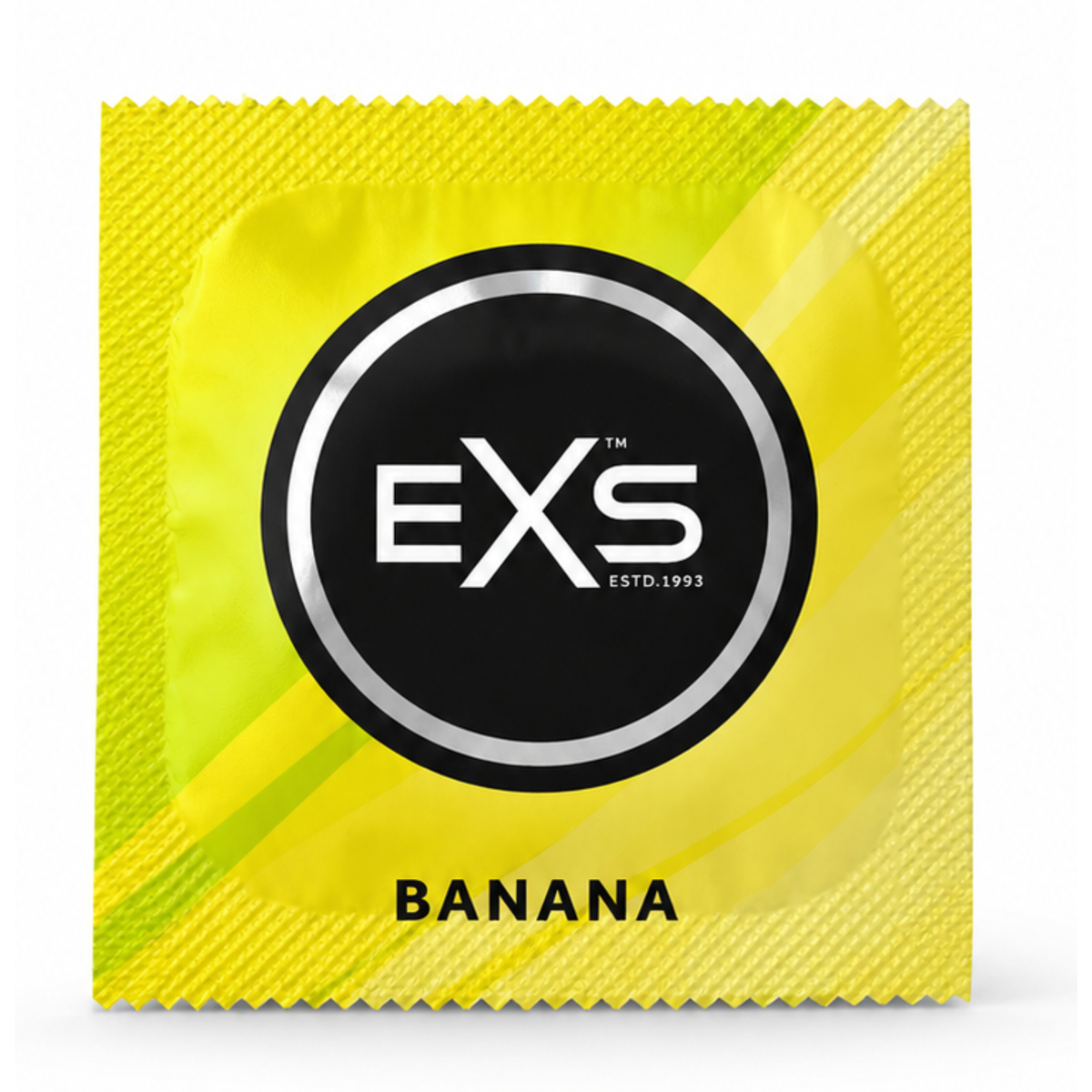 Front view of a single bright yellow EXS Banana Flavored condom foil wrapper centered against a clean white background. Imagen principal del producto