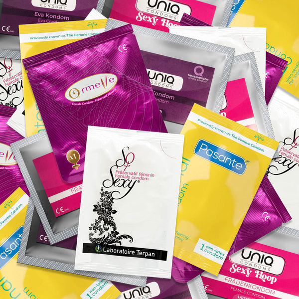 Paquete de muestra de condones femeninos
