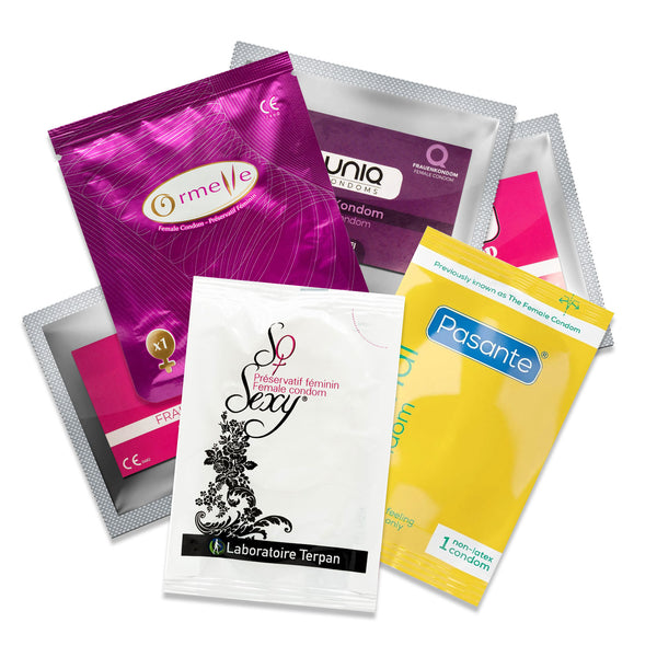 Paquete de muestra de condones femeninos